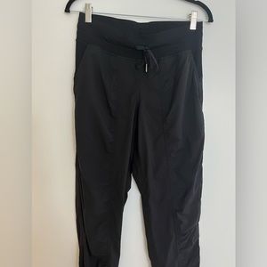 Lululemon Women’s Black Mid-Rise Joggers